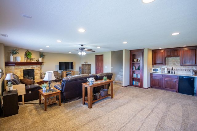 4005 N Lake Ridge Ct., Wichita, KS 67205
