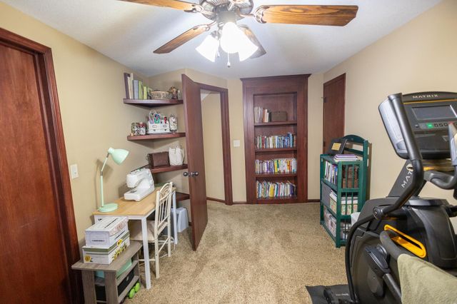 4005 N Lake Ridge Ct., Wichita, KS 67205