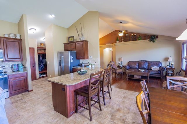 4005 N Lake Ridge Ct., Wichita, KS 67205