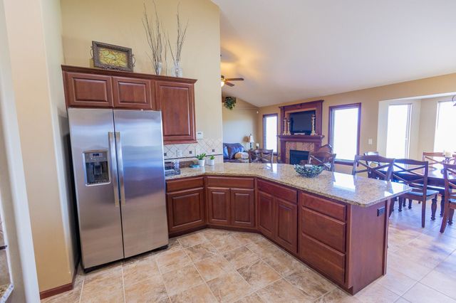 4005 N Lake Ridge Ct., Wichita, KS 67205