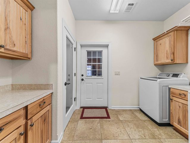 10 Marbella Lane, Hot Springs Village, AR 71909