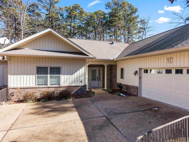 10 Marbella Lane, Hot Springs Village, AR 71909