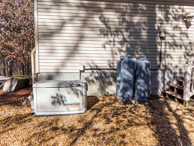 10 Marbella Lane, Hot Springs Village, AR 71909