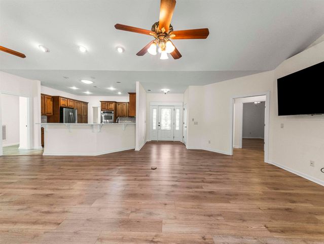 10 Marbella Lane, Hot Springs Village, AR 71909