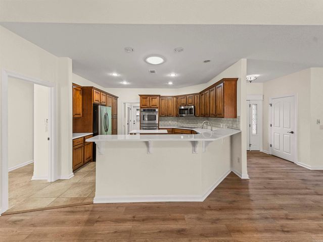 10 Marbella Lane, Hot Springs Village, AR 71909