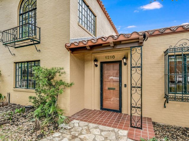 1210 W 13th A, Austin, TX 78703