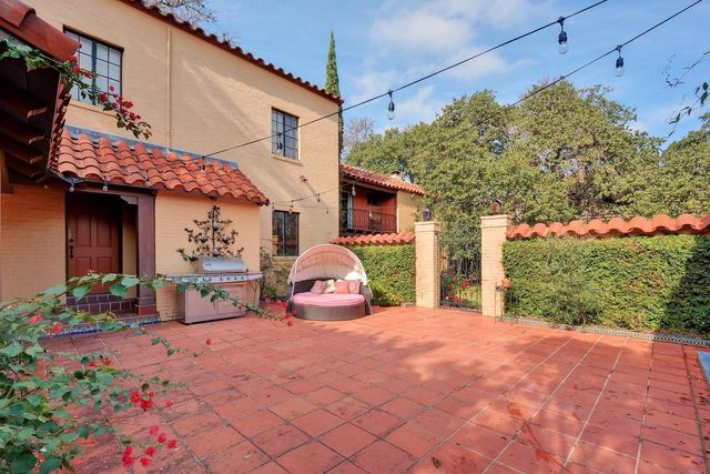 1210 W 13th A, Austin, TX 78703