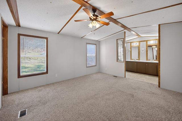 3559 Lake Kathy Road, Tunnel Hill, GA 30755