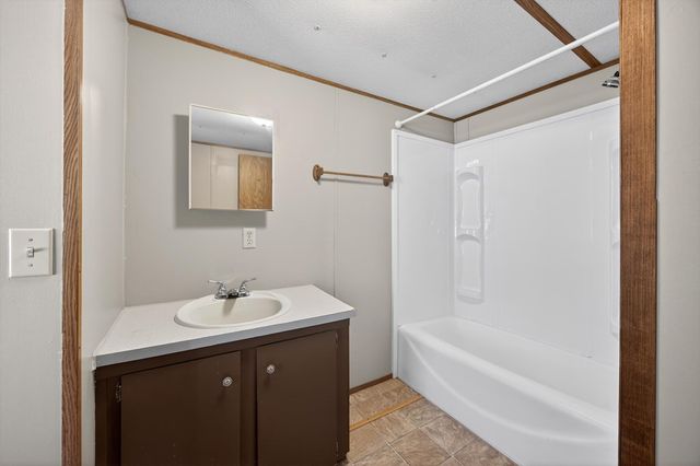 3559 Lake Kathy Road, Tunnel Hill, GA 30755