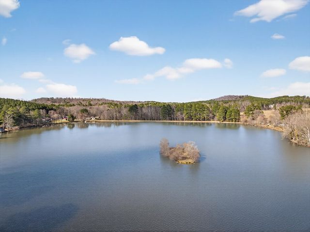 3559 Lake Kathy Road, Tunnel Hill, GA 30755