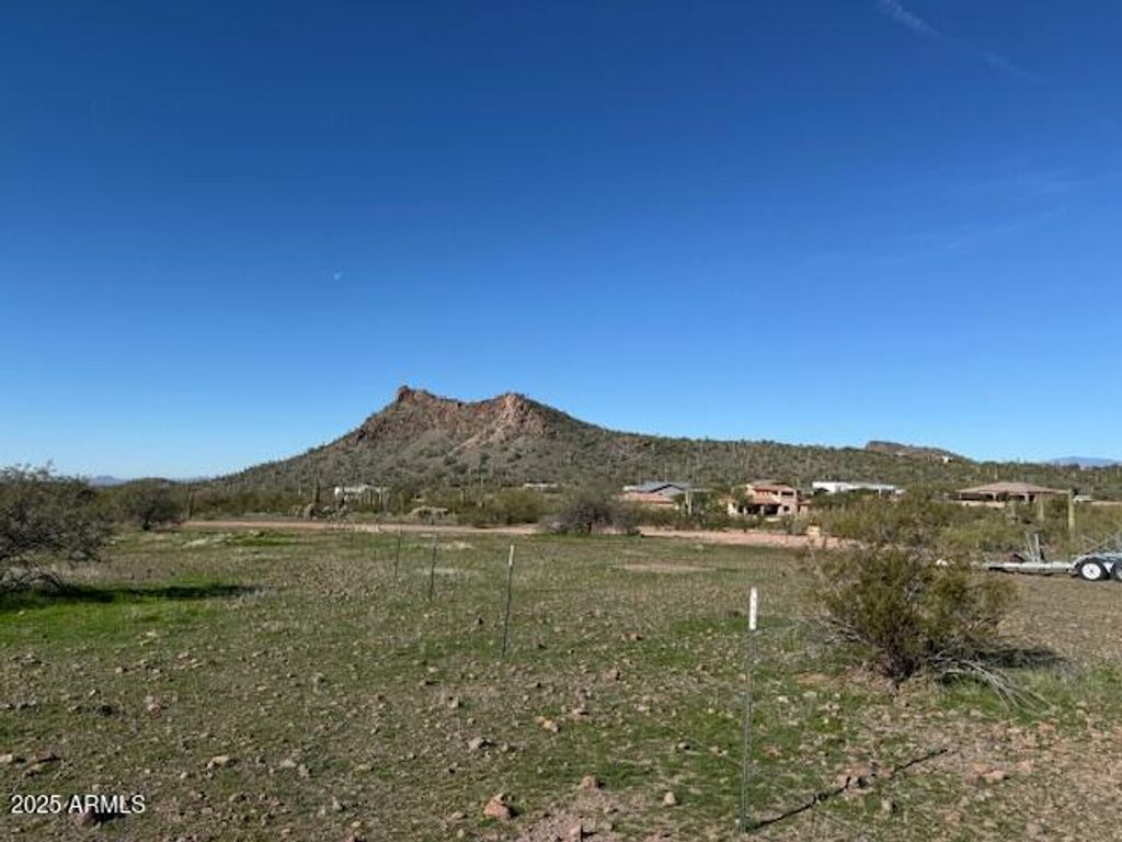 Image 9 of property listing at 0 N 18th Street -, New River, AZ 85087