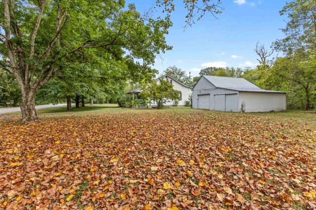 2174 Tinnin Rd, Goodlettsville, TN 37072