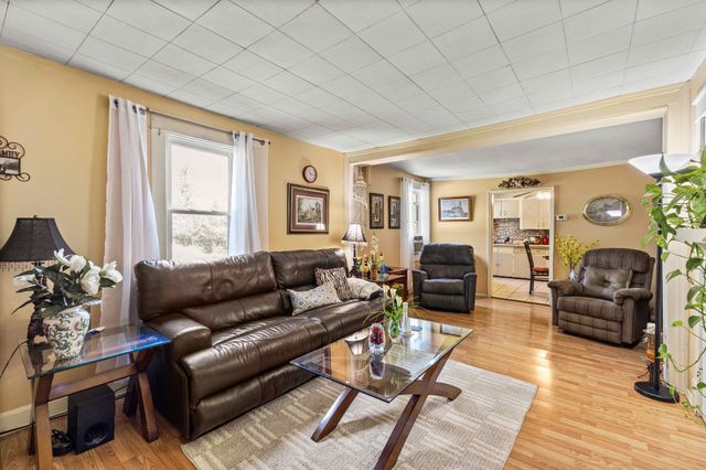 2174 Tinnin Rd, Goodlettsville, TN 37072