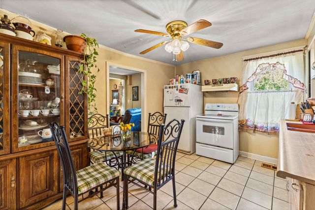 2174 Tinnin Rd, Goodlettsville, TN 37072