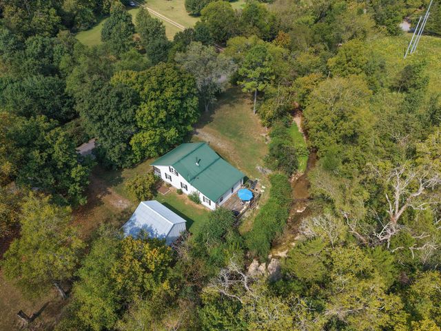 2174 Tinnin Rd, Goodlettsville, TN 37072