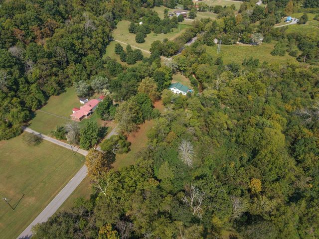 2174 Tinnin Rd, Goodlettsville, TN 37072
