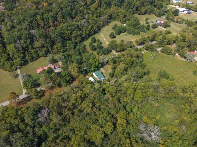 2174 Tinnin Rd, Goodlettsville, TN 37072