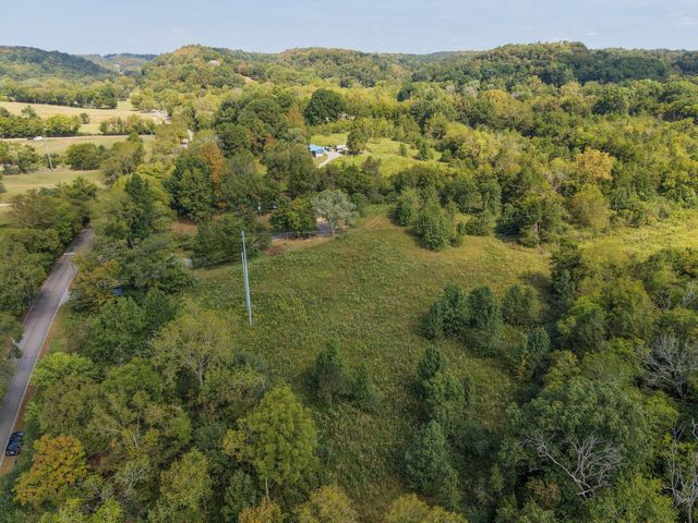 2174 Tinnin Rd, Goodlettsville, TN 37072