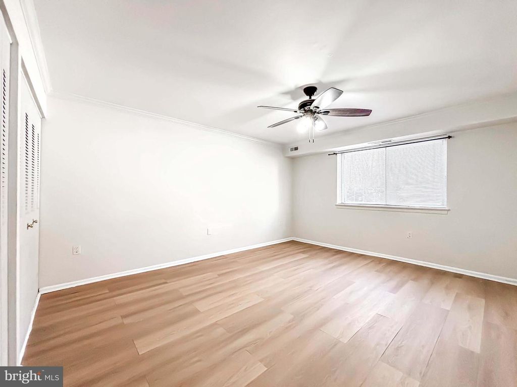 Image 12 of property listing at 11402 CHERRY HILL RD #104, Beltsville, MD 20705