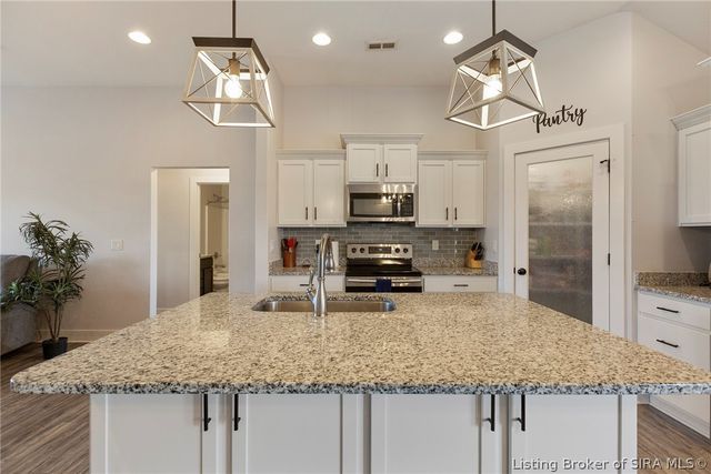 5638 Covington Drive, Charlestown, IN 47111