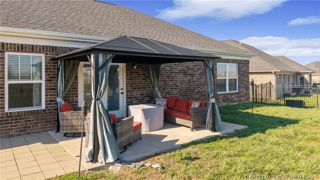 5638 Covington Drive, Charlestown, IN 47111