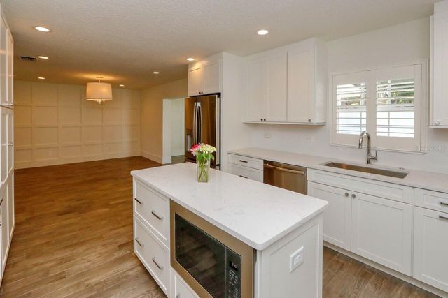 4307 W ROLAND STREET, Tampa, FL 33609