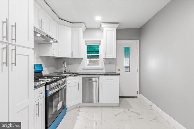 2524 S MILDRED ST, Philadelphia, PA 19148