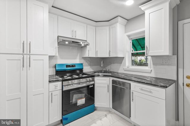 2524 S MILDRED ST, Philadelphia, PA 19148