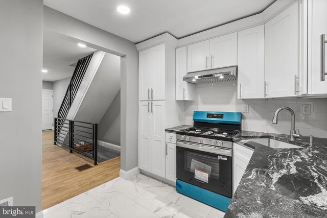 2524 S MILDRED ST, Philadelphia, PA 19148