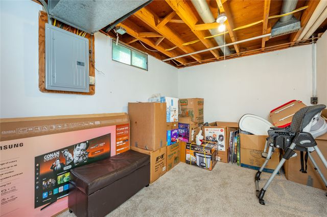 4305 65th Street, Urbandale, IA 50322