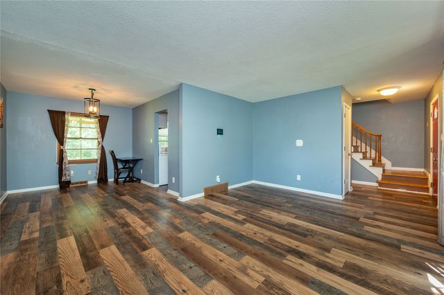 4305 65th Street, Urbandale, IA 50322