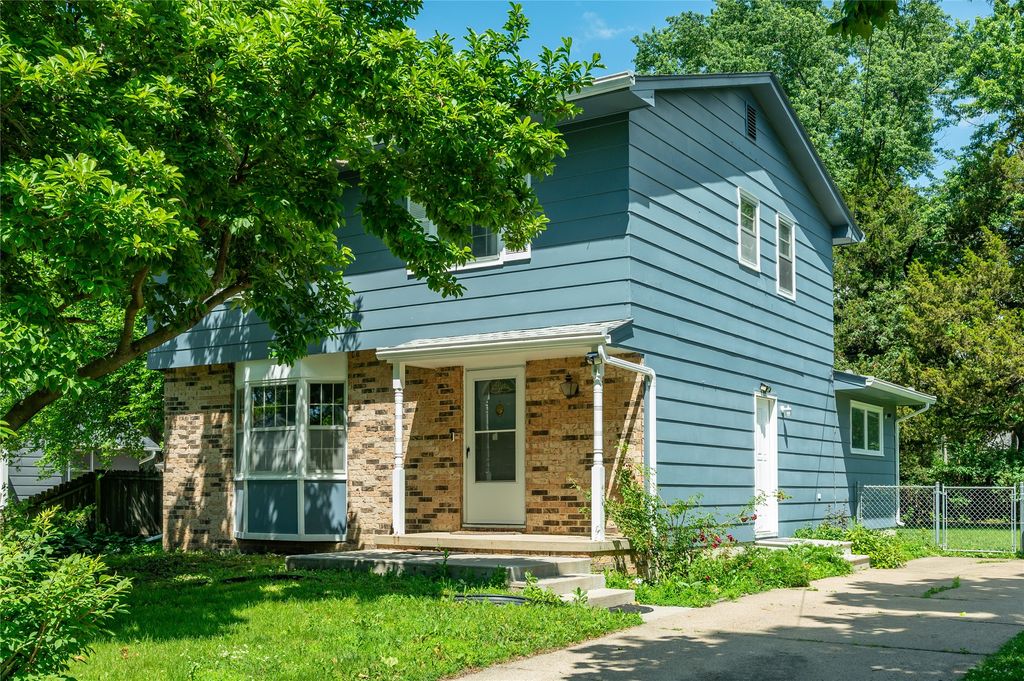 4305 65th Street, Urbandale, IA 50322