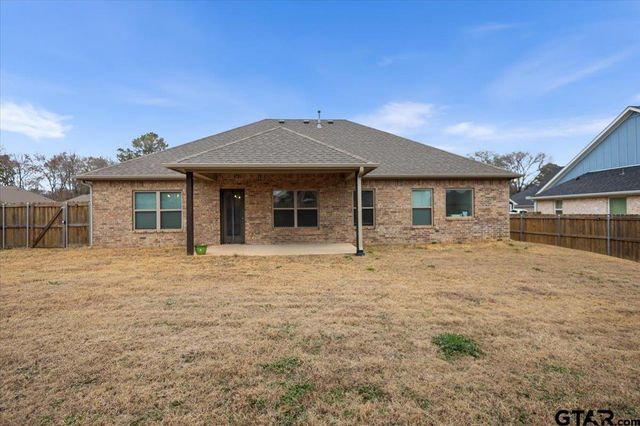 114 Rose Row, Winona, TX 75792