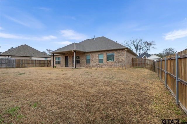 114 Rose Row, Winona, TX 75792