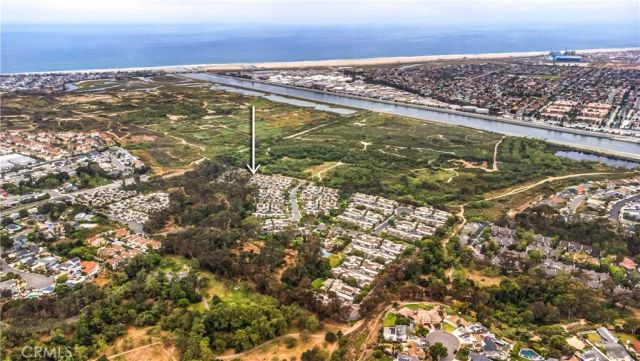19 Seabird Court 13, Newport Beach, CA 92663