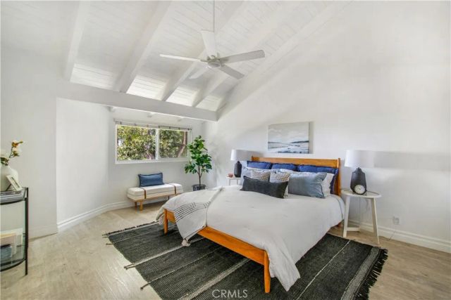 19 Seabird Court 13, Newport Beach, CA 92663