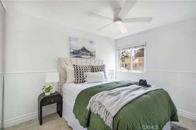 19 Seabird Court 13, Newport Beach, CA 92663