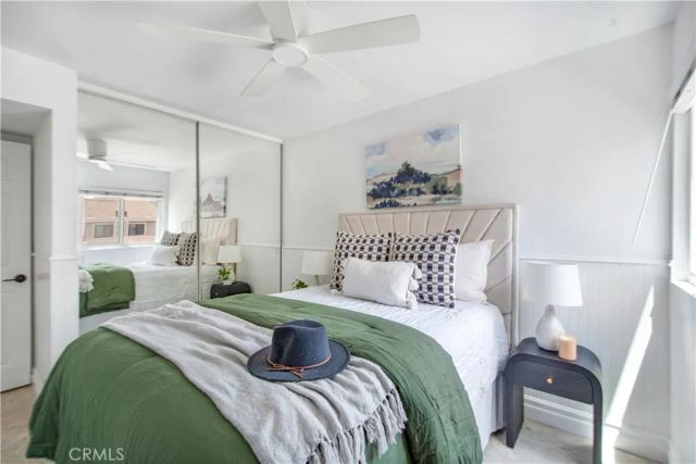19 Seabird Court 13, Newport Beach, CA 92663