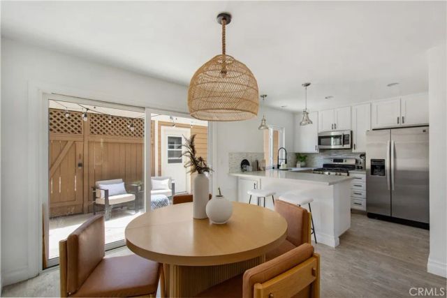 19 Seabird Court 13, Newport Beach, CA 92663