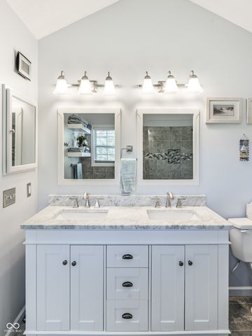 10997 Ridge Court, Fishers, IN 46038
