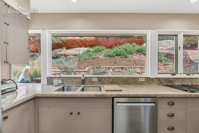 6820 Pike Place, Larkspur, CO 80118