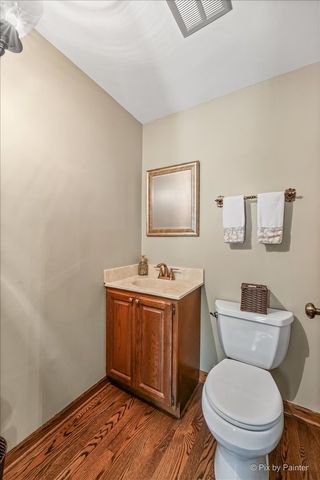 1280 Pembrook Circle, Roselle, IL 60172