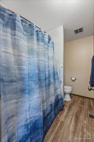 1280 Pembrook Circle, Roselle, IL 60172