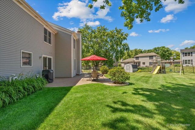1280 Pembrook Circle, Roselle, IL 60172