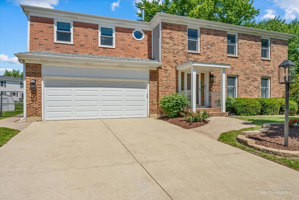 1280 Pembrook Circle, Roselle, IL 60172