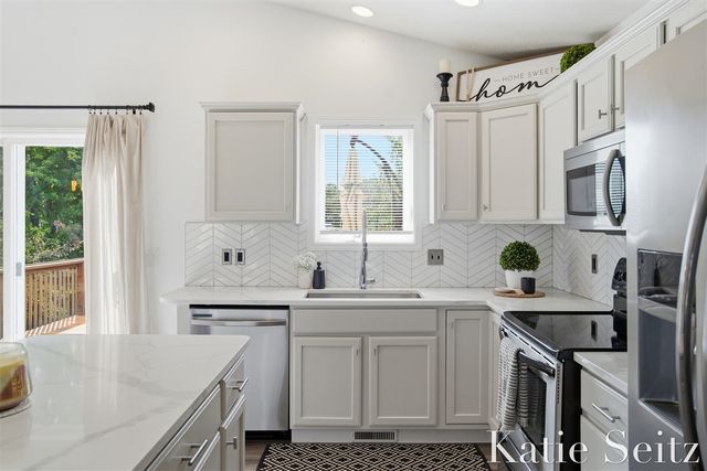 7540 Katie Lane, Hudsonville, MI 49426