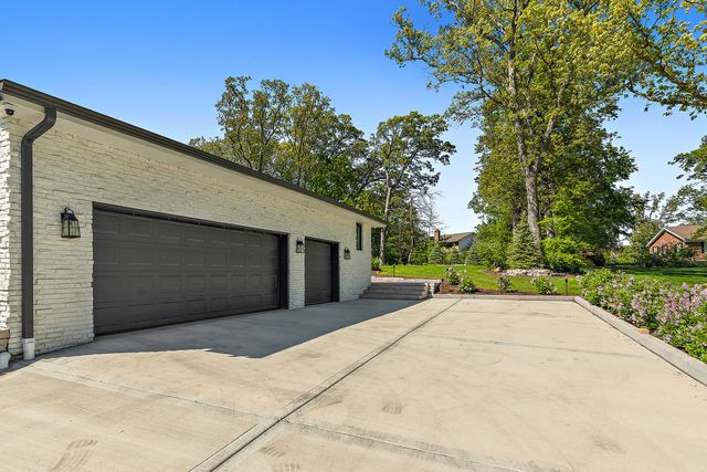 664 Fairway Lane, Frankfort, IL 60423