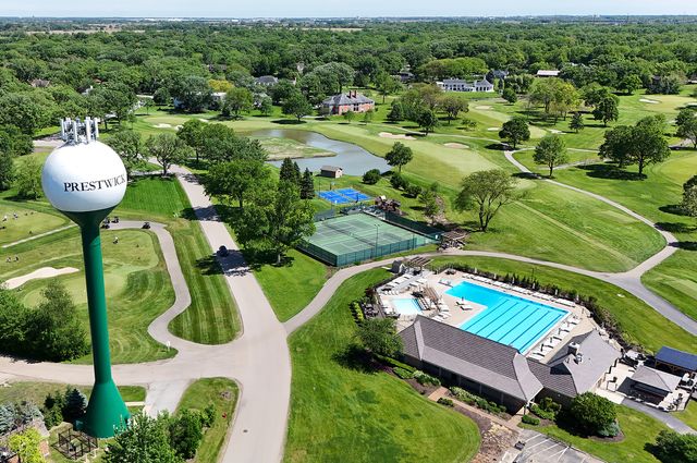 664 Fairway Lane, Frankfort, IL 60423