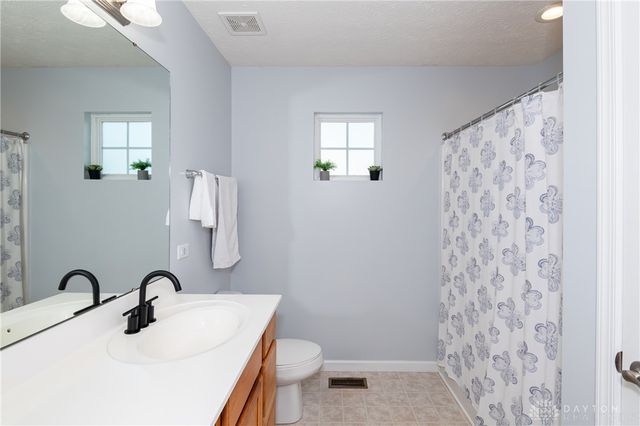 1695 Wimbledon Drive, Fairborn, OH 45324