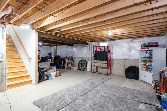 1695 Wimbledon Drive, Fairborn, OH 45324